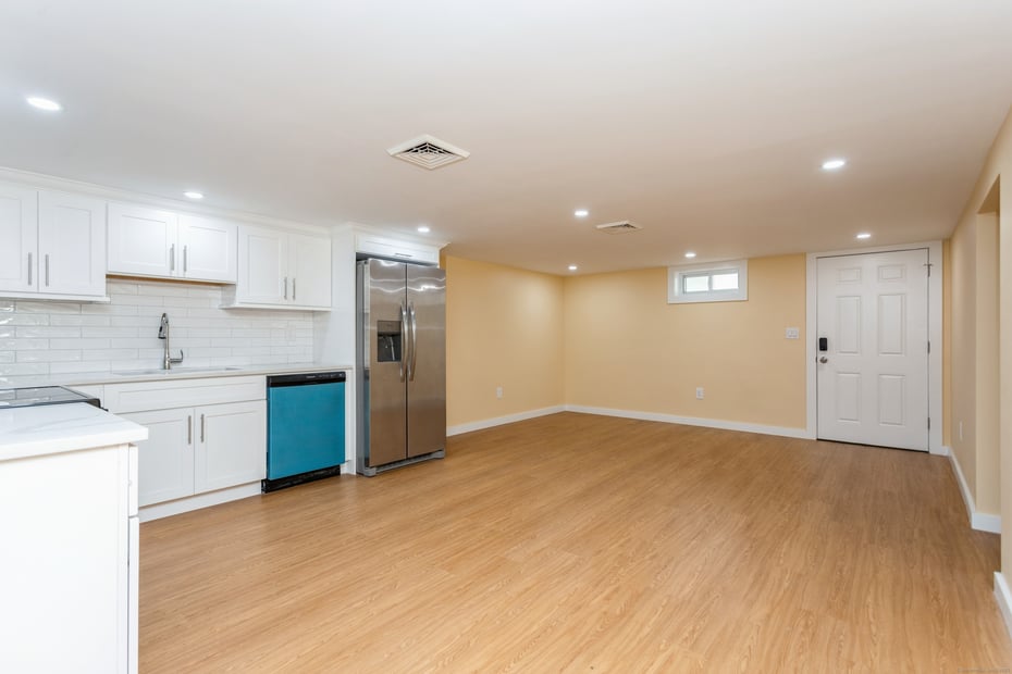 171 Ashton Street Photo 25
