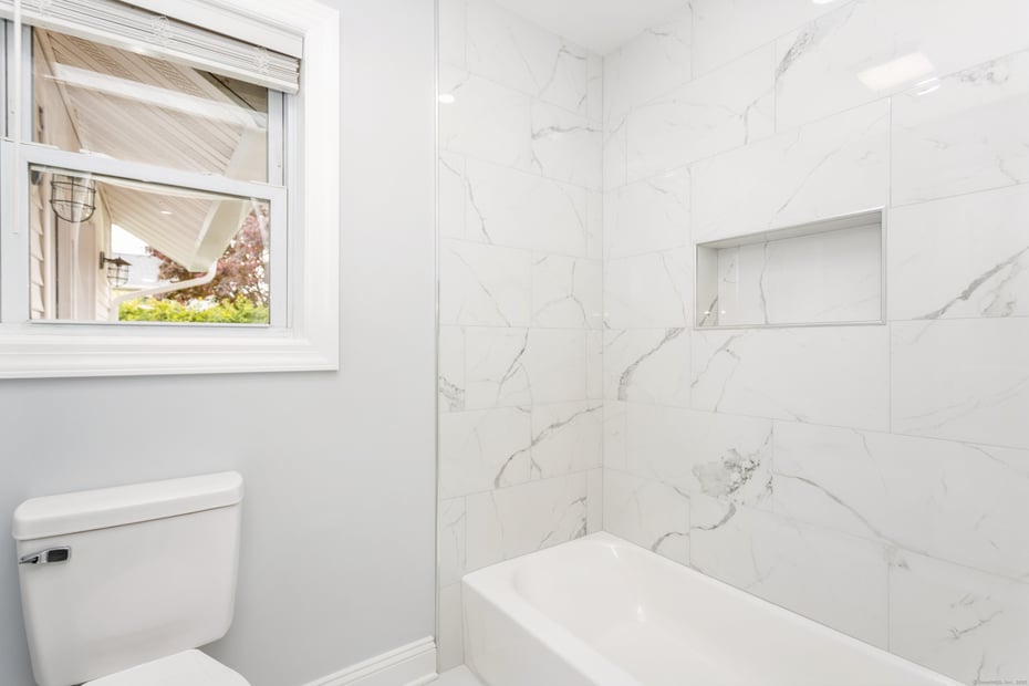 171 Ashton Street Photo 34