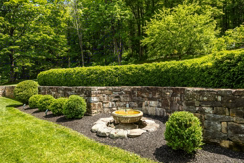 354 Route 7 North Photo 5