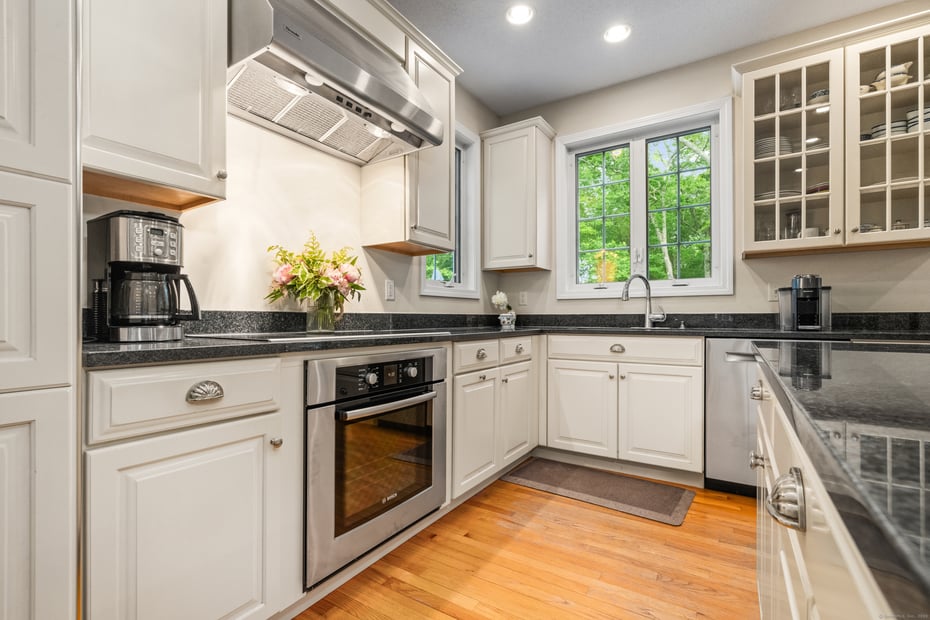 153 Mitchell Hill Road Photo 11