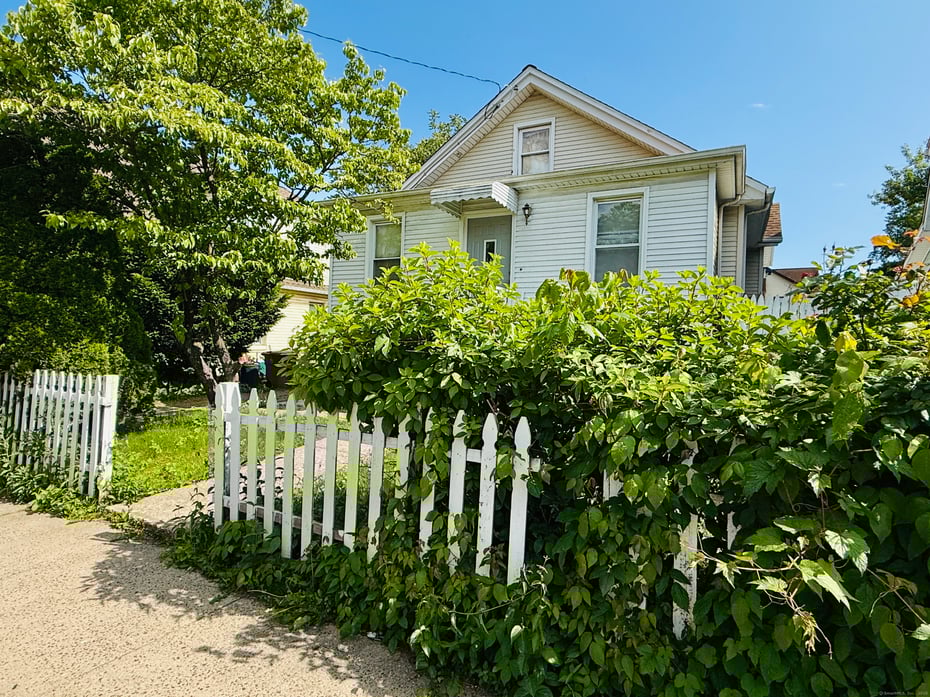 75 Frank Street Photo 1