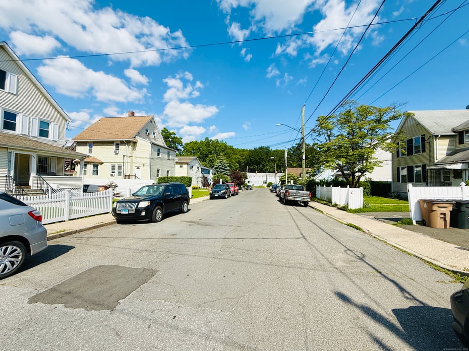 75 Frank Street Photo 7