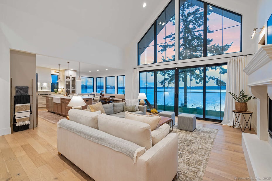 70 South Lake Shore Drive Photo 3