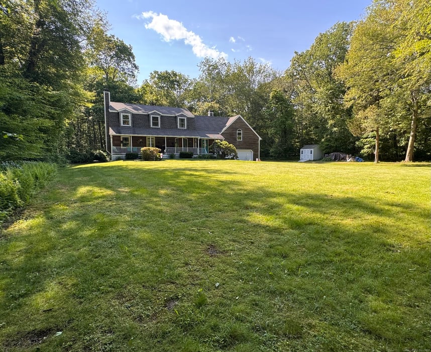 39 Anna Farm Road West Photo 4