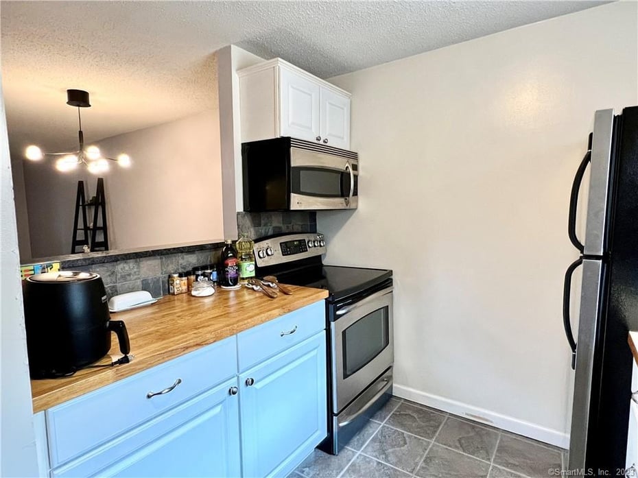 181 Loomis Drive  #APT 152 Photo 5