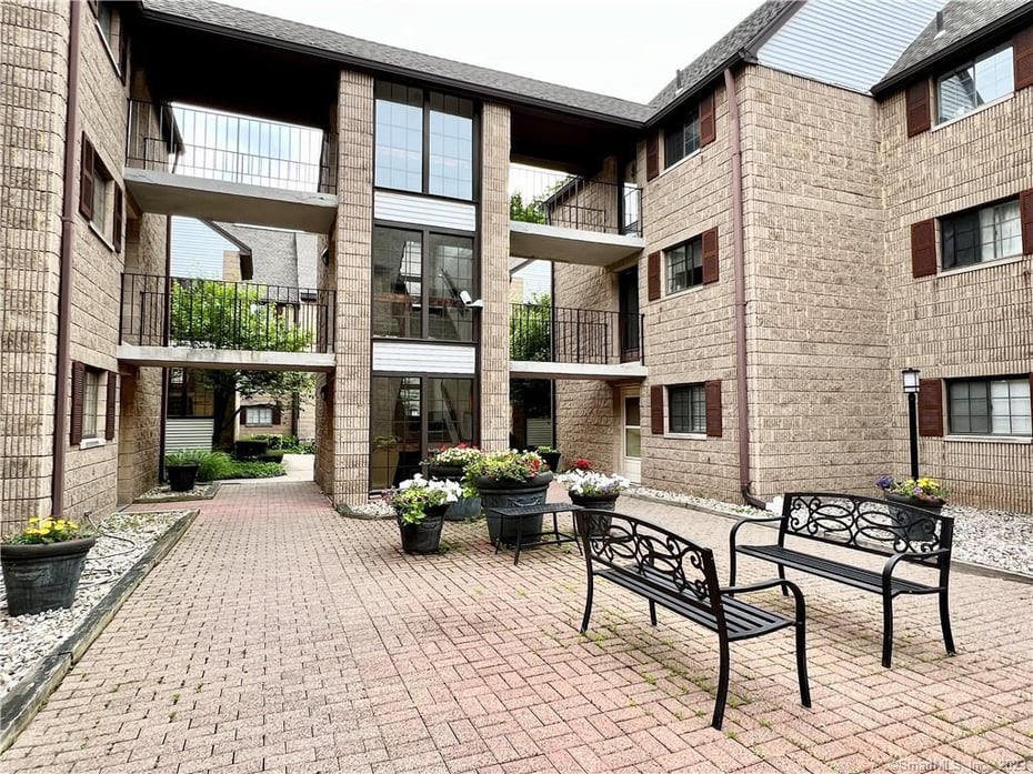 181 Loomis Drive  #APT 152 Photo 22