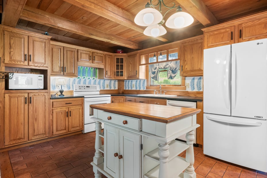 387 Wyassup Road Photo 10