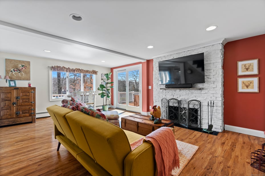 73 Lake Shore Drive Photo 17