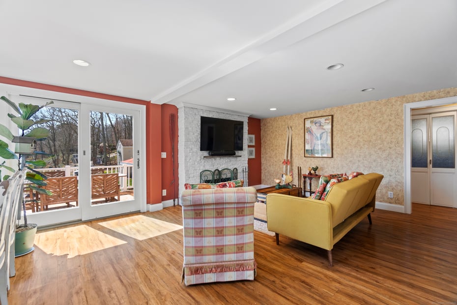 73 Lake Shore Drive Photo 18