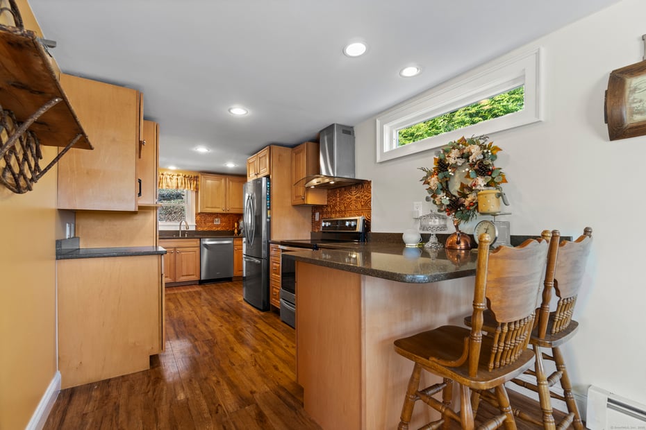 73 Lake Shore Drive Photo 21