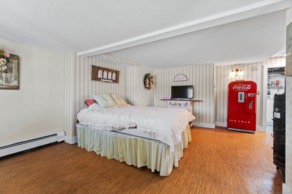 73 Lake Shore Drive Photo 33