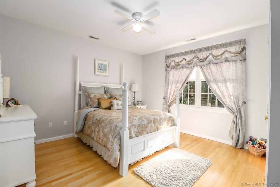 Bridgewater Single Family Photo 25