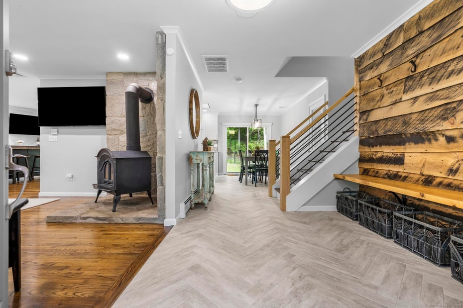 319 Nonnewaug Road Photo 9