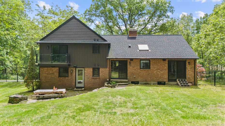 319 Nonnewaug Road Photo 35