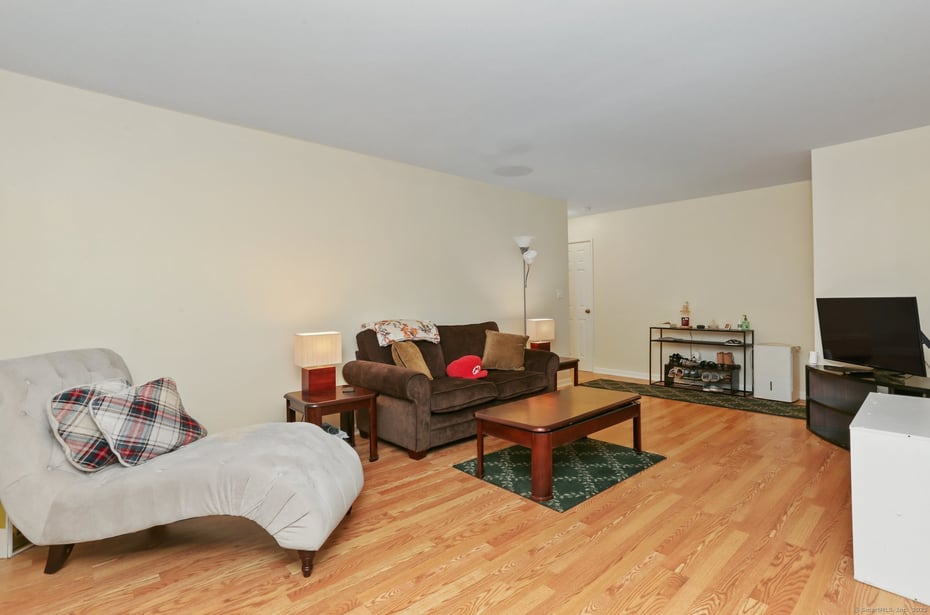 171 Kennedy Drive #171 Photo 4