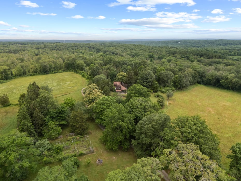 55a Anna Farm Rd West Photo 8