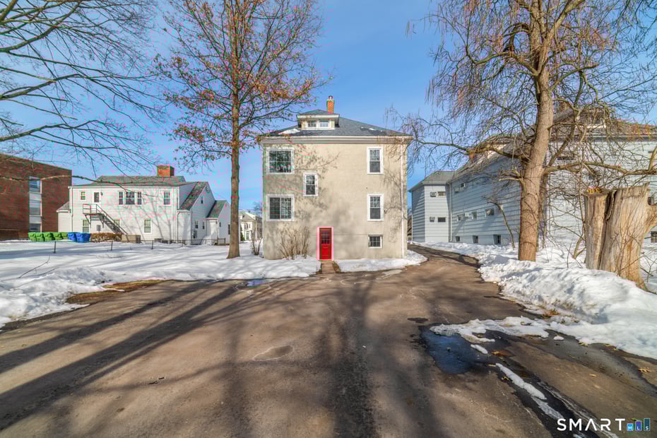 781 Farmington Avenue Photo 5