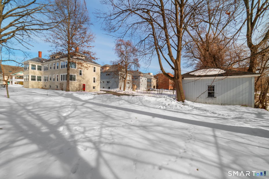 781 Farmington Avenue Photo 6