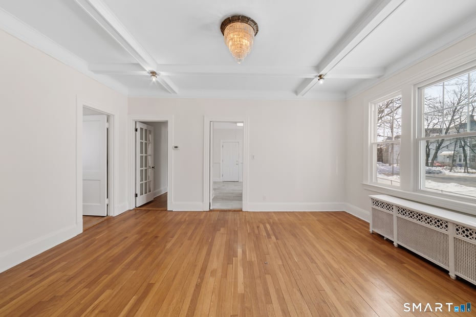 781 Farmington Avenue Photo 14