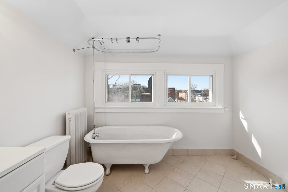 781 Farmington Avenue Photo 37