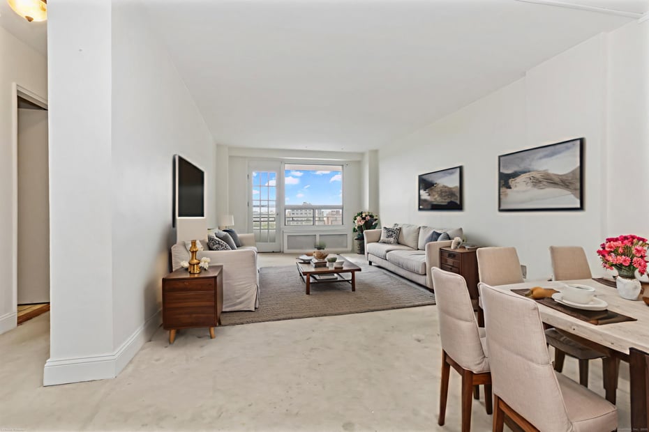 71 Strawberry Hill Avenue  #APT 1002 Photo 7