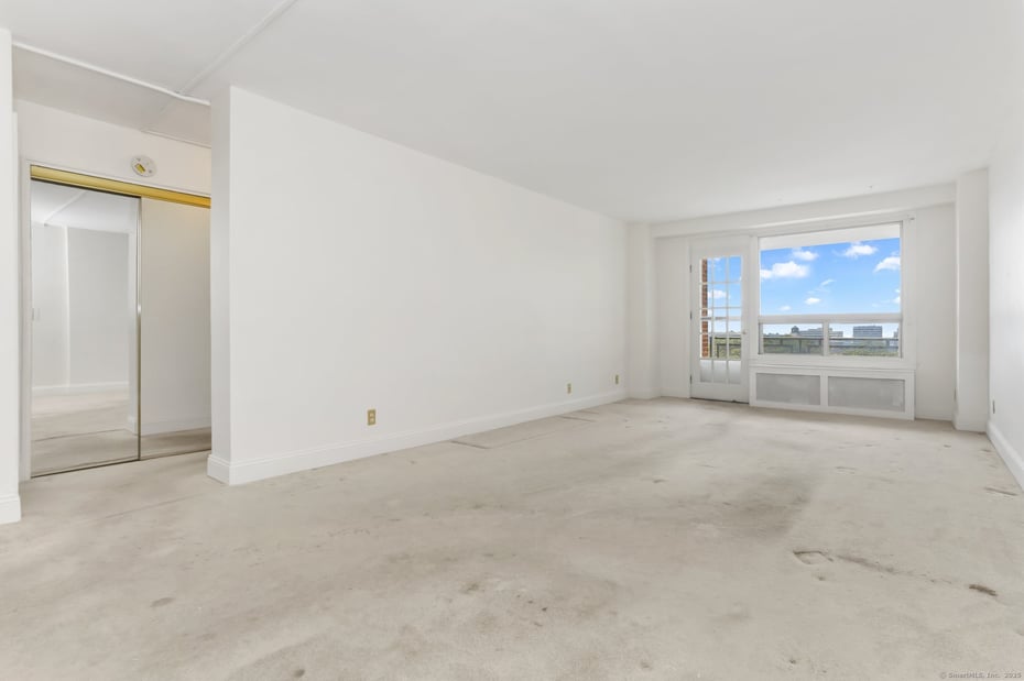 71 Strawberry Hill Avenue  #APT 1002 Photo 11