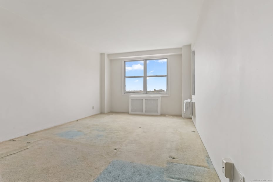71 Strawberry Hill Avenue  #APT 1002 Photo 16