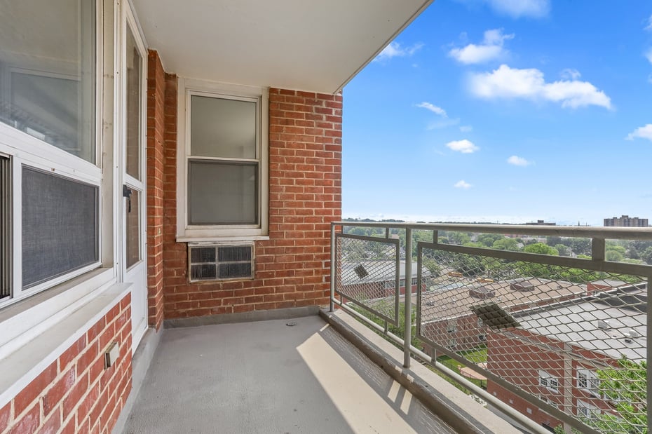 71 Strawberry Hill Avenue  #APT 1002 Photo 21