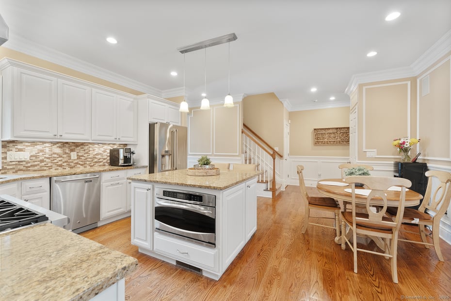2735 High Ridge Road Photo 9