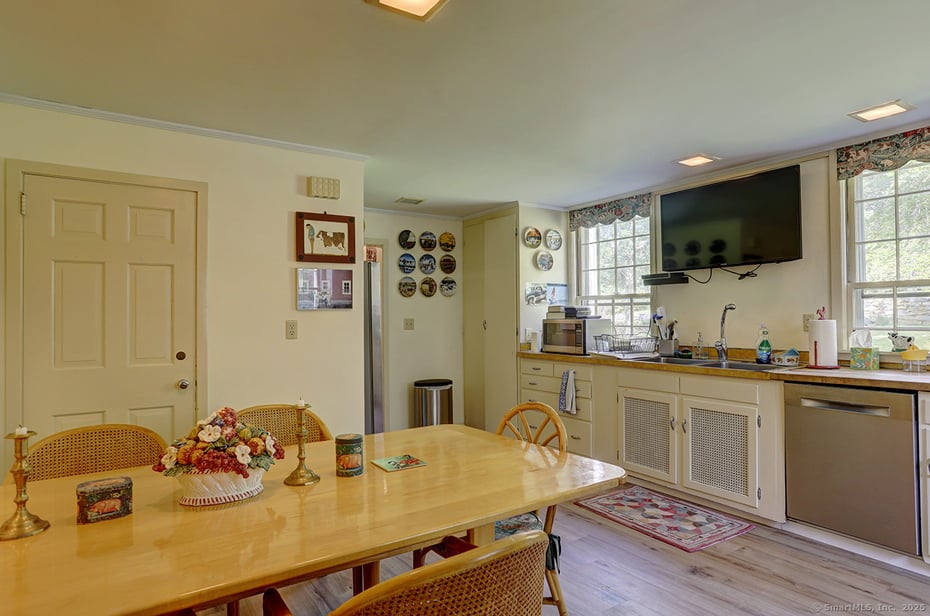Norfolk Single Family Photo 17