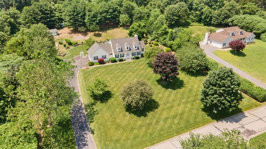 5 Wheeler Farm Road Photo 3
