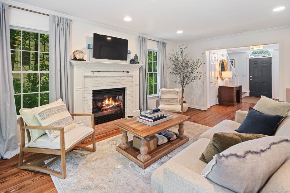 12 Bailey Avenue Photo 6