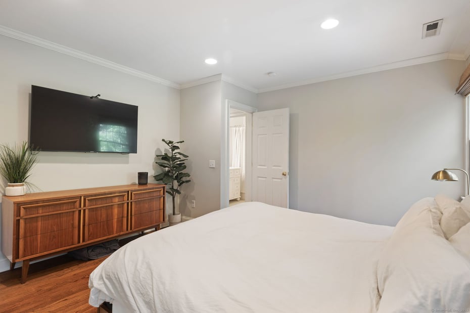 12 Bailey Avenue Photo 18