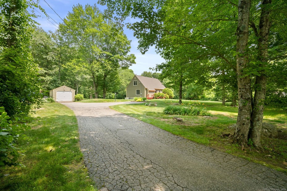 810 West Road Photo 2