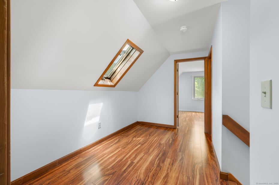810 West Road Photo 25