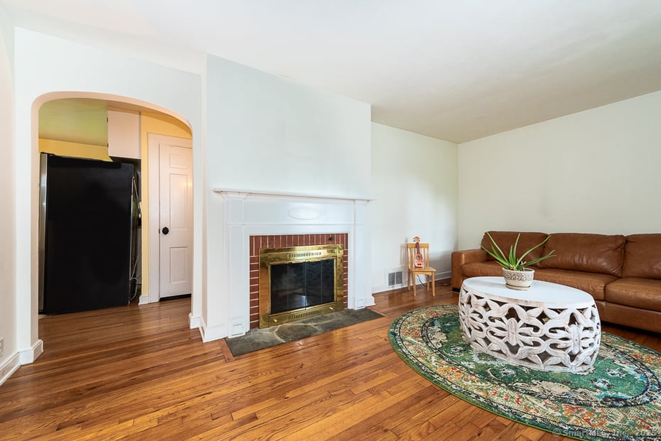 62 Hemlock Drive Photo 8