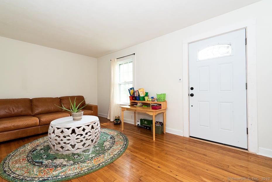 62 Hemlock Drive Photo 9