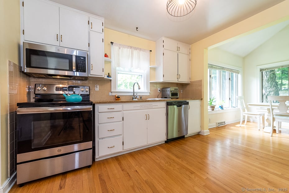 62 Hemlock Drive Photo 13