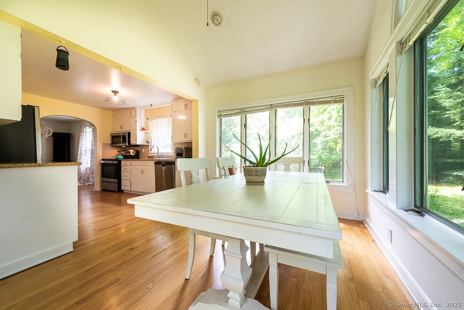 62 Hemlock Drive Photo 17