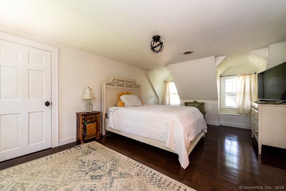 62 Hemlock Drive Photo 19