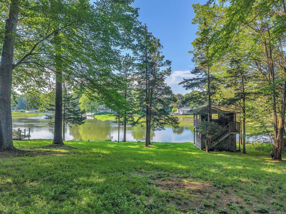 448 Grove Beach Road North Photo 6