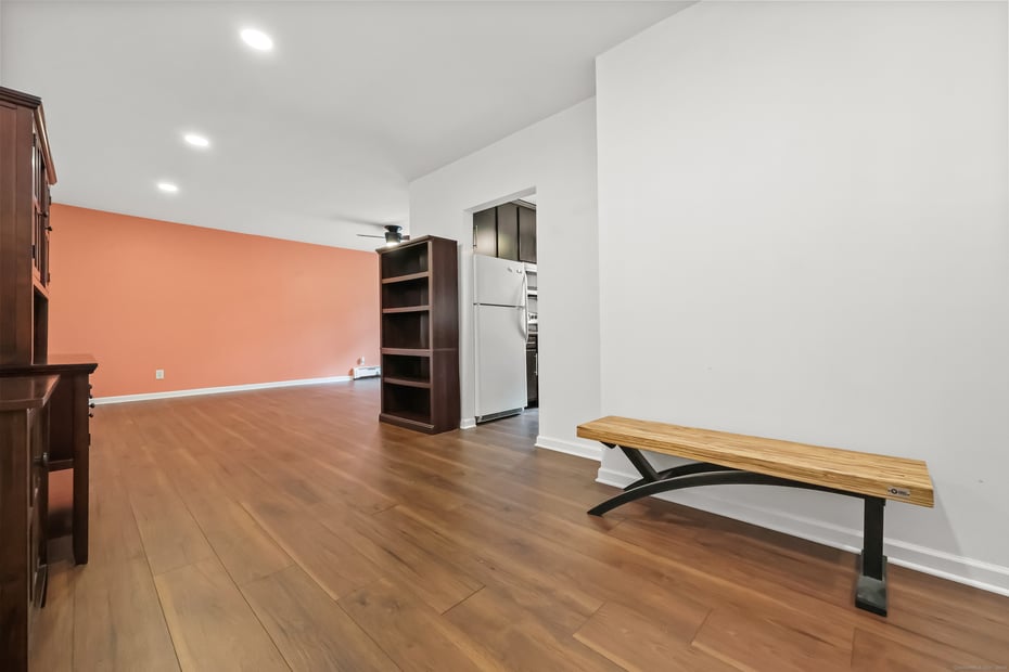 1060 New Haven Avenue  #APT 7 Photo 2