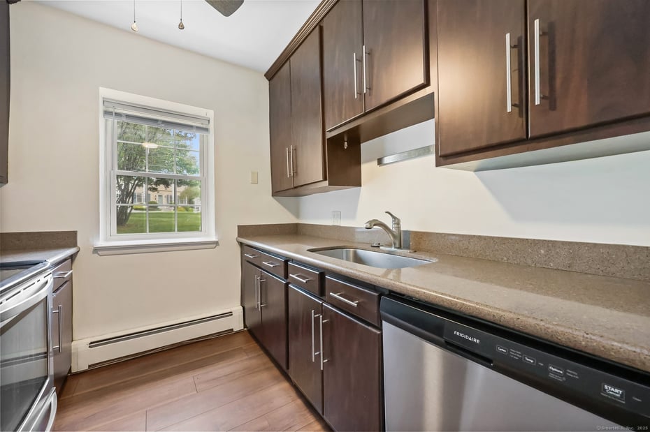 1060 New Haven Avenue  #APT 7 Photo 8