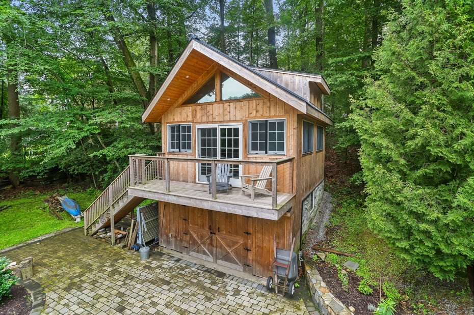 101 Golden Hill Street Photo 33