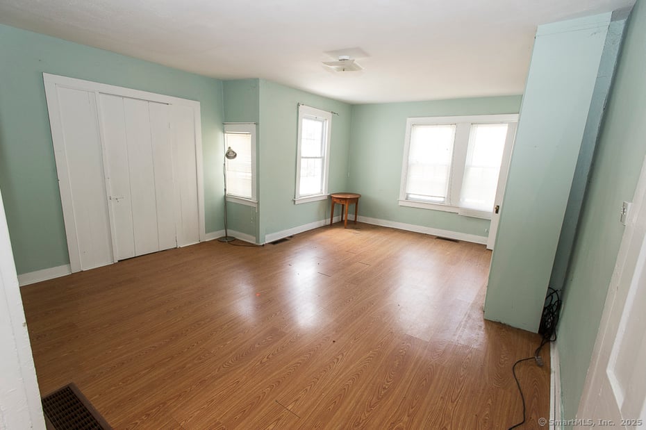 685 Kent Road Photo 15
