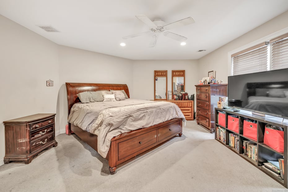 28 Aldo Drive Photo 29