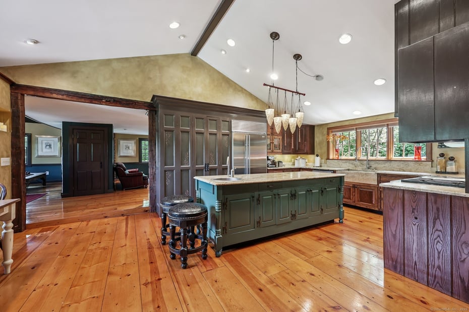 12 Jackson Road Photo 6