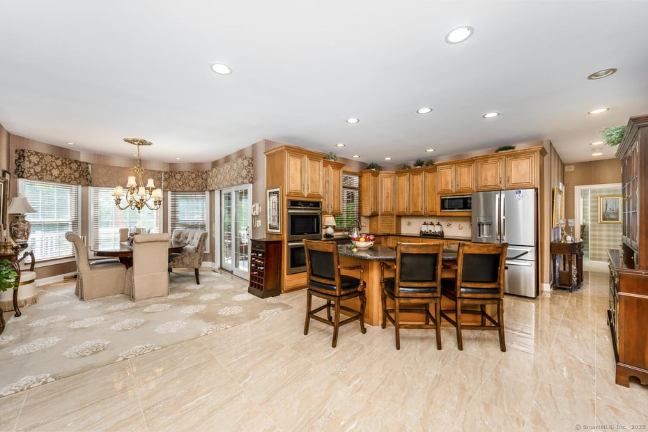 90 Soundview Avenue Photo 19