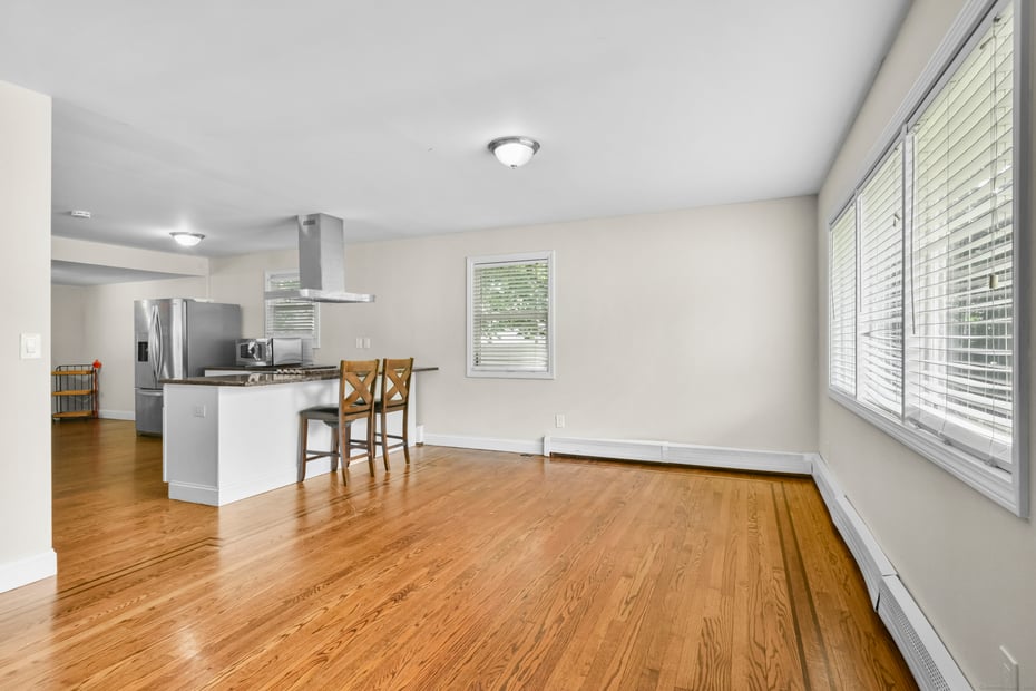 198 Macon Drive Photo 3