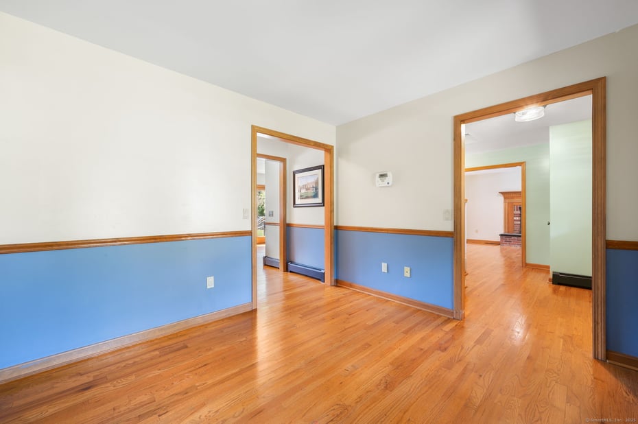 5 Allyn Lane Photo 10